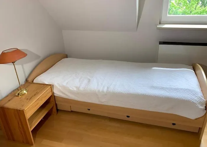 아파트 2-zimmer-apartment In